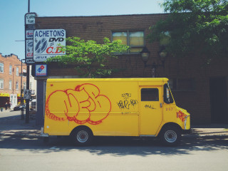 « Yellow Truck » Montreal/Qc/Canada